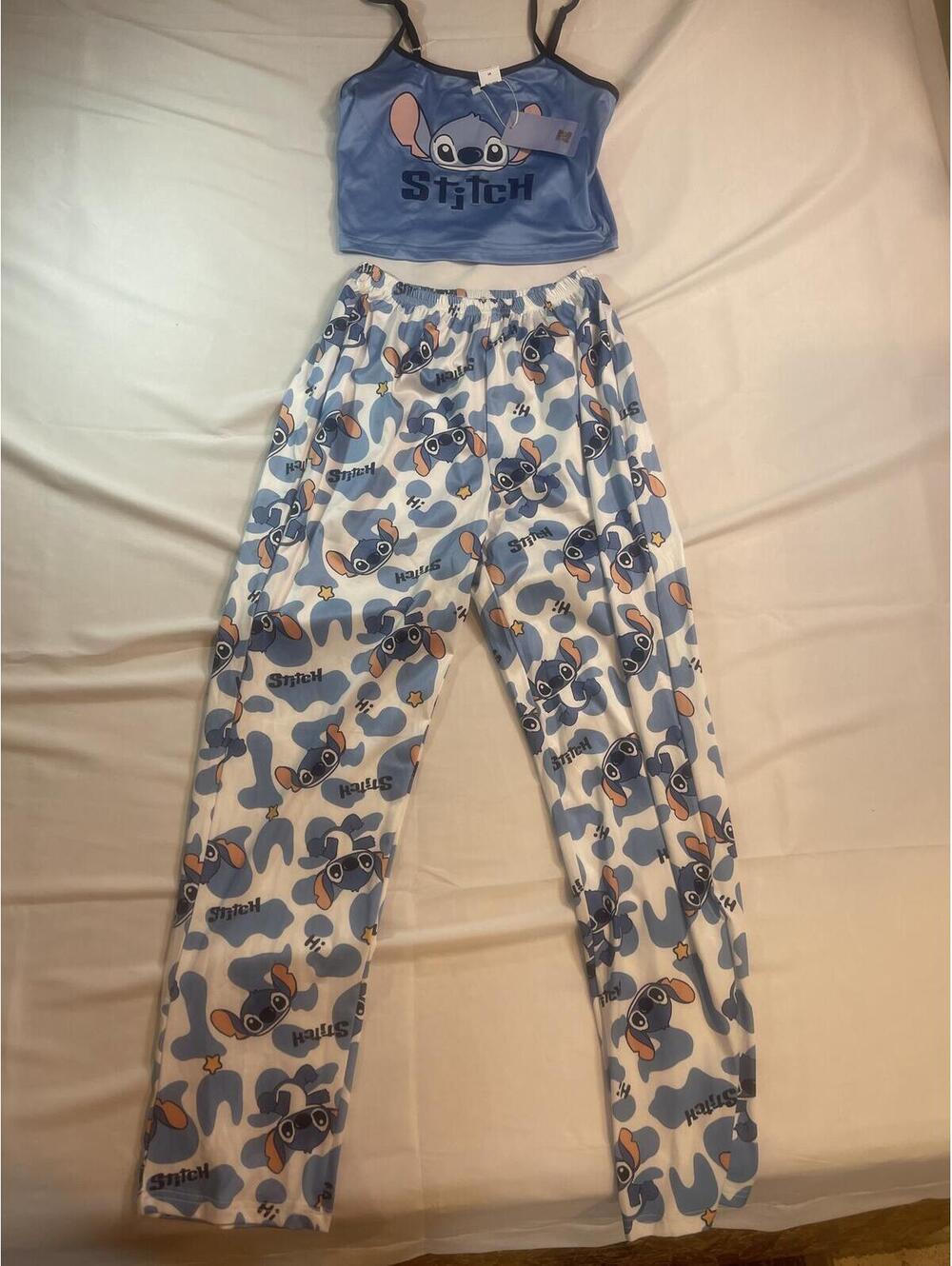 Women’s XS 2 Piece Leo and Stitch Pajama Set
